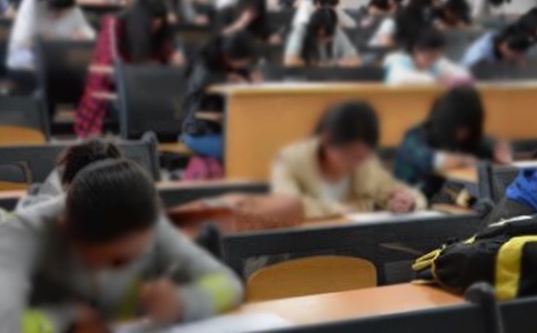 暑假大學生的實習證明