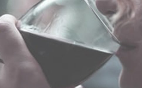 劃拳喝酒怎么玩