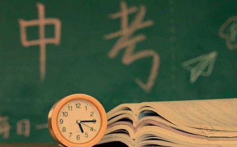 中考體育仰臥起坐滿分攻略及訓(xùn)練技巧